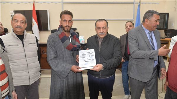 محافظ أسيوط 