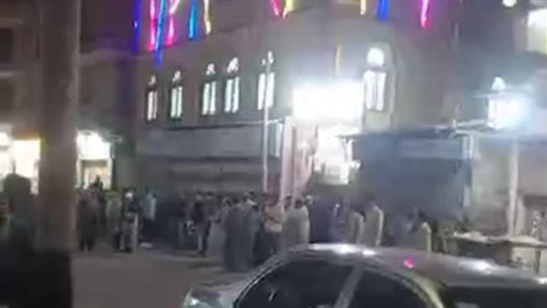 انتظار الاهالى وصول