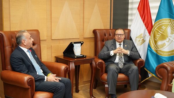 الدكتور أحمد طه ـ