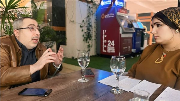 طاهر النونو مع الزميلة