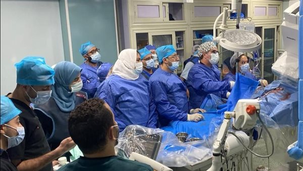 أثناء إجراء العملية