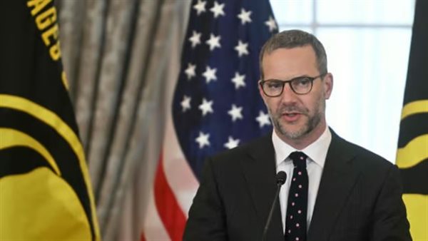 مبعوث ترامب  آدم