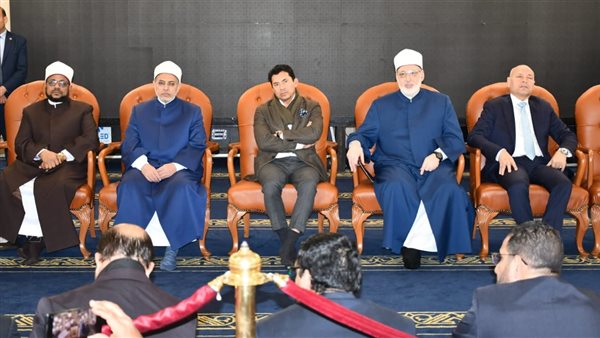 وزير الشباب والرياضة