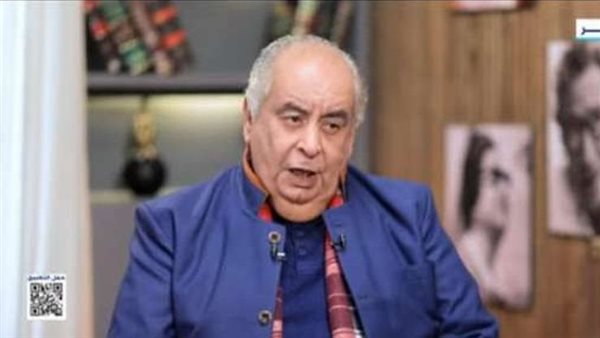 الكاتب الكبير والروائي