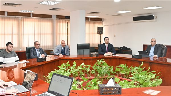 اجتماع وزير الري