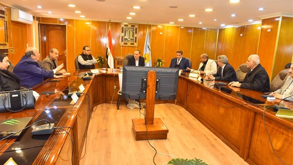 محافظ أسيوط اللواء