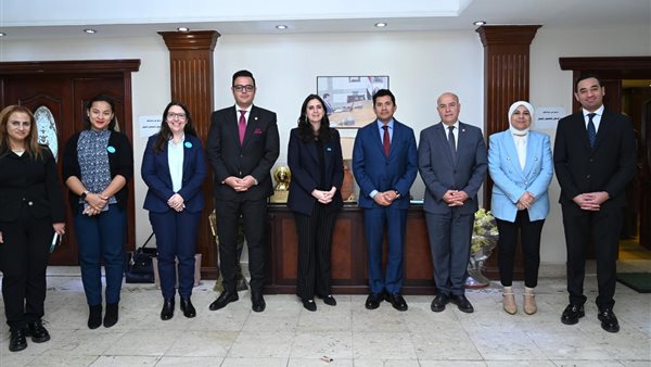  وزير الشباب والرياضة