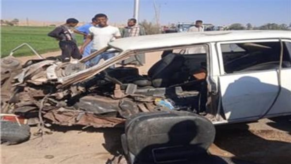 سيارة من الحادث