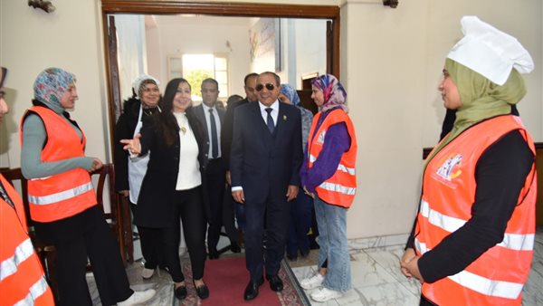 محافظ بورسعيد  اللواء