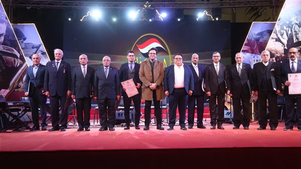 الإحتفال بذكري نصر