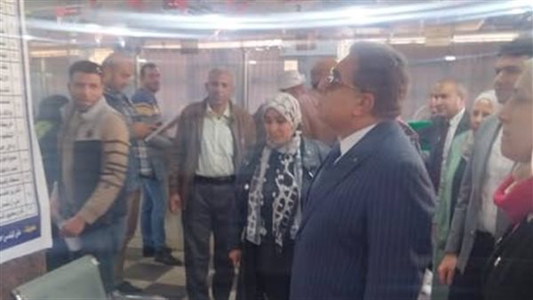 جولة المحافظ