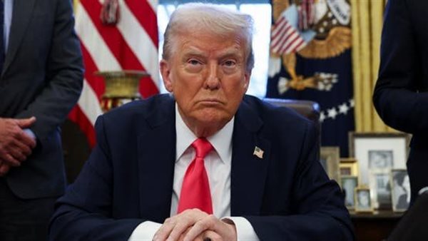 الرئيس الأمريكي دونالد