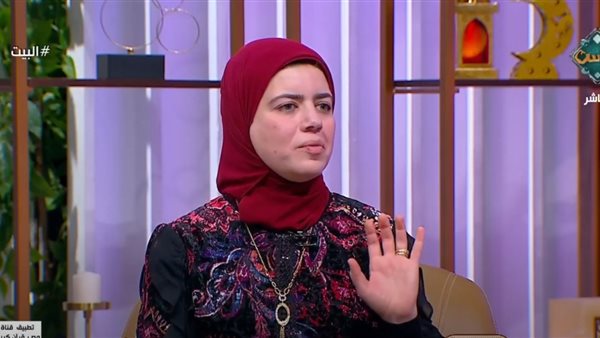 الدكتورة منال عز