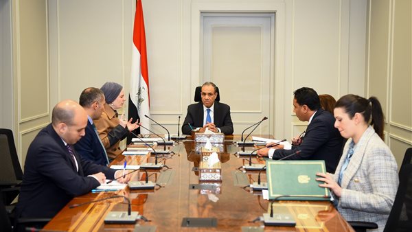 وزير الخارجية بدر