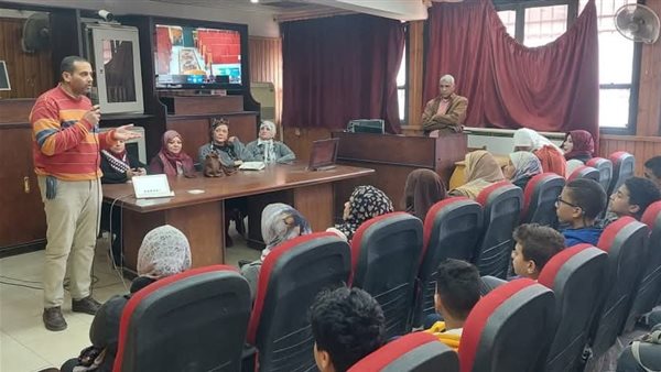 جانب من الندوة