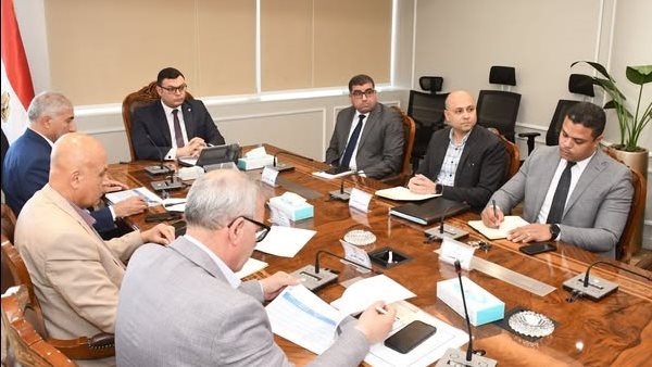 اجتماع وزير الإسكان