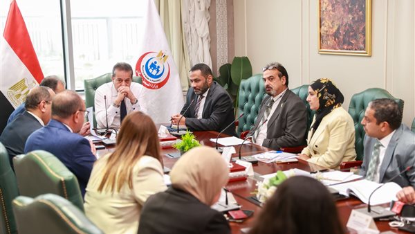 وزير الصحة الدكتور