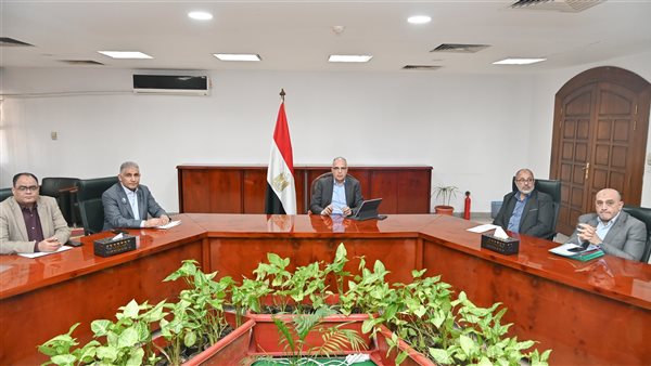 وزير الموارد المائية