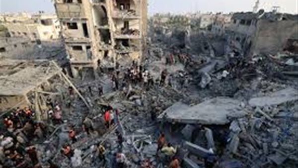 دمار واسع نتيجة القصف