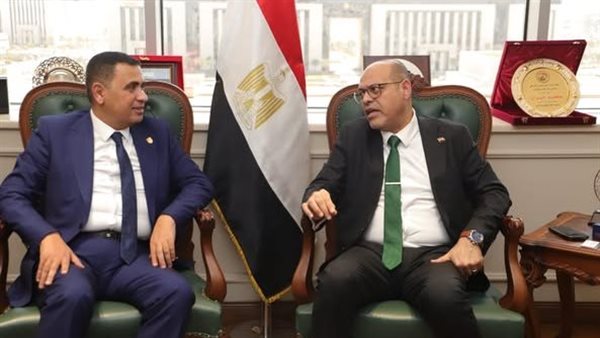 لقاء وزير العمل 