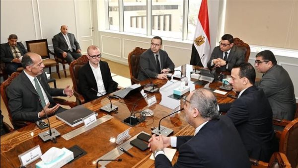 اجتماع وزير الإسكان