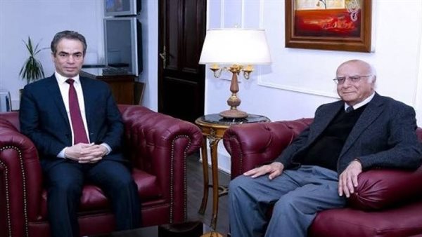 أحمد المسلماني  والسيناريست