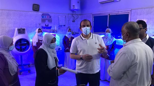 نائب وزير الصحة يجري