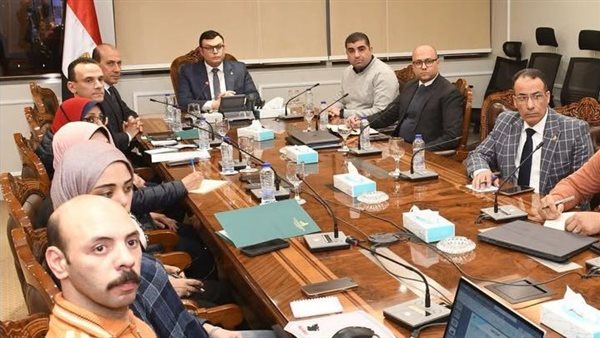 اجتماع وزير الإسكان