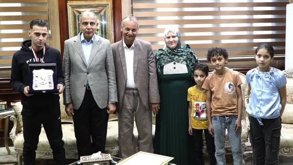 فعاليات تكريم أصغر