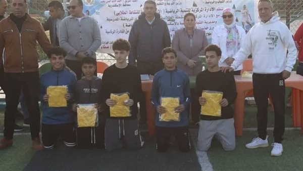 الفريق  الفائز