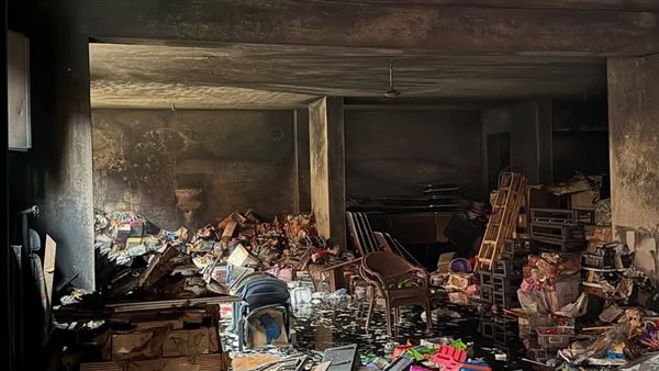 جانب من الحريق 