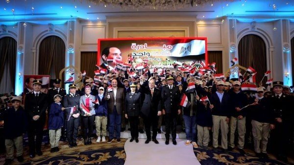 حفلة لعيد الام