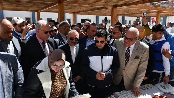 وزير الشباب والرياضة