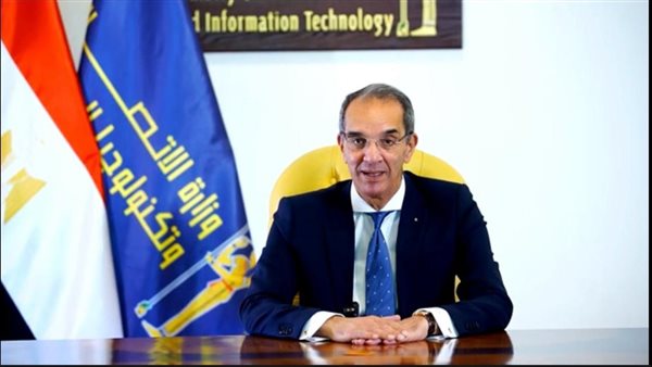  الدكتور عمرو طلعت