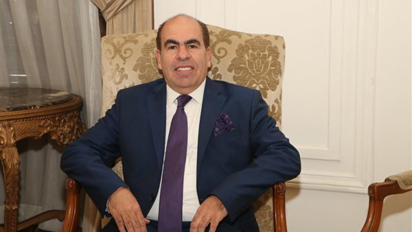  الدكتور ياسر الهضيبي،