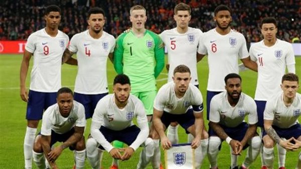 تشكيل إنجلترا أمام