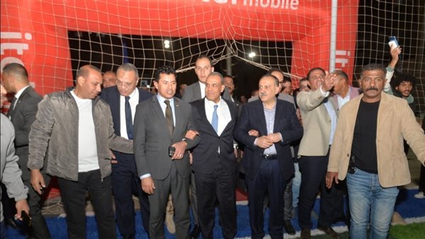 وزير الشباب والرياضة