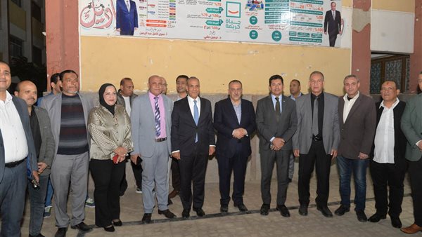 محافظ أسيوط ـ وزير