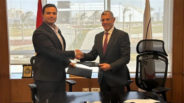  الدكتور شريف صدقي