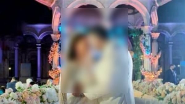 الدكتور الجامعي وزوجته