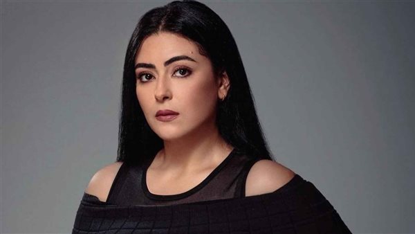 الفنانة نهى عابدين