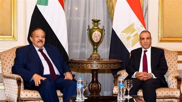 وزير الخارجية ونظيره