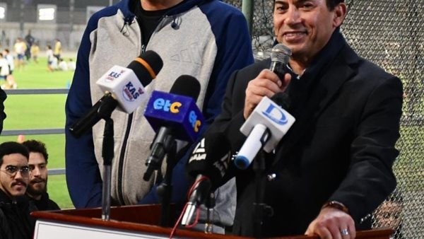 وزير الشباب والرياضة