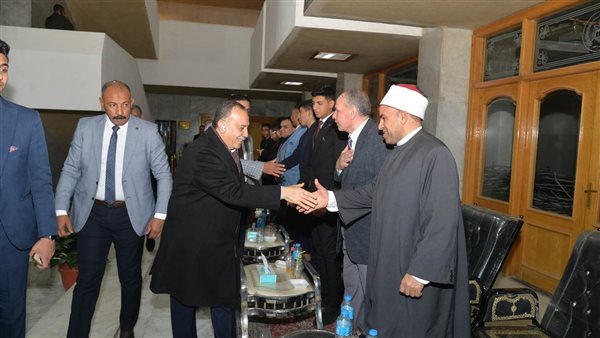 محافظ أسيوط 