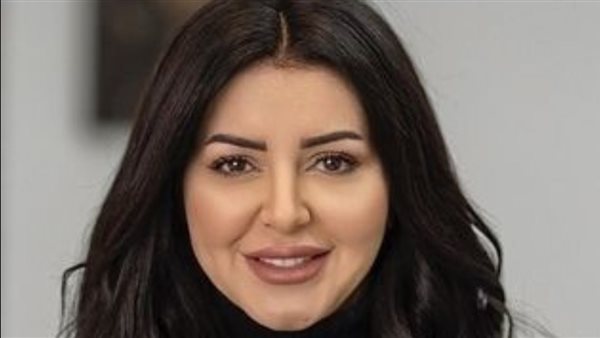 الفنانة إيناس النجار