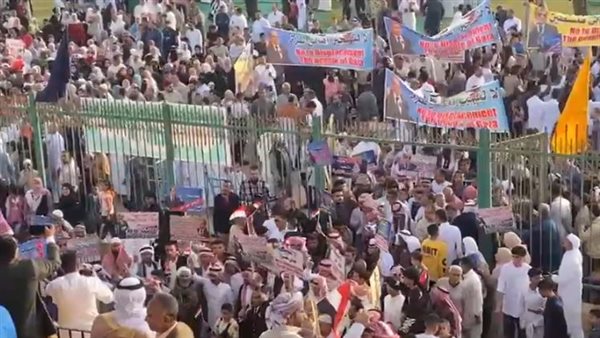 المصريين بالشوارع