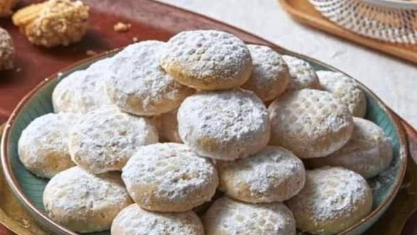  الكحك بالملبن والبسكويت…