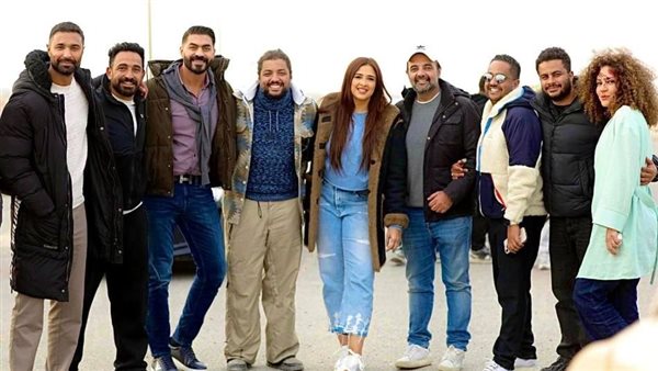 صناع مسلسل وتقابل