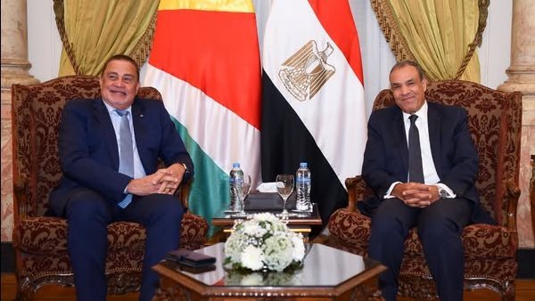 وزير الخارجية ونظيره