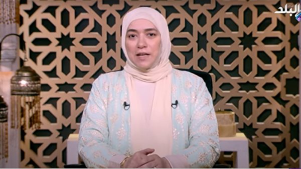 الدكتورة دينا أبو